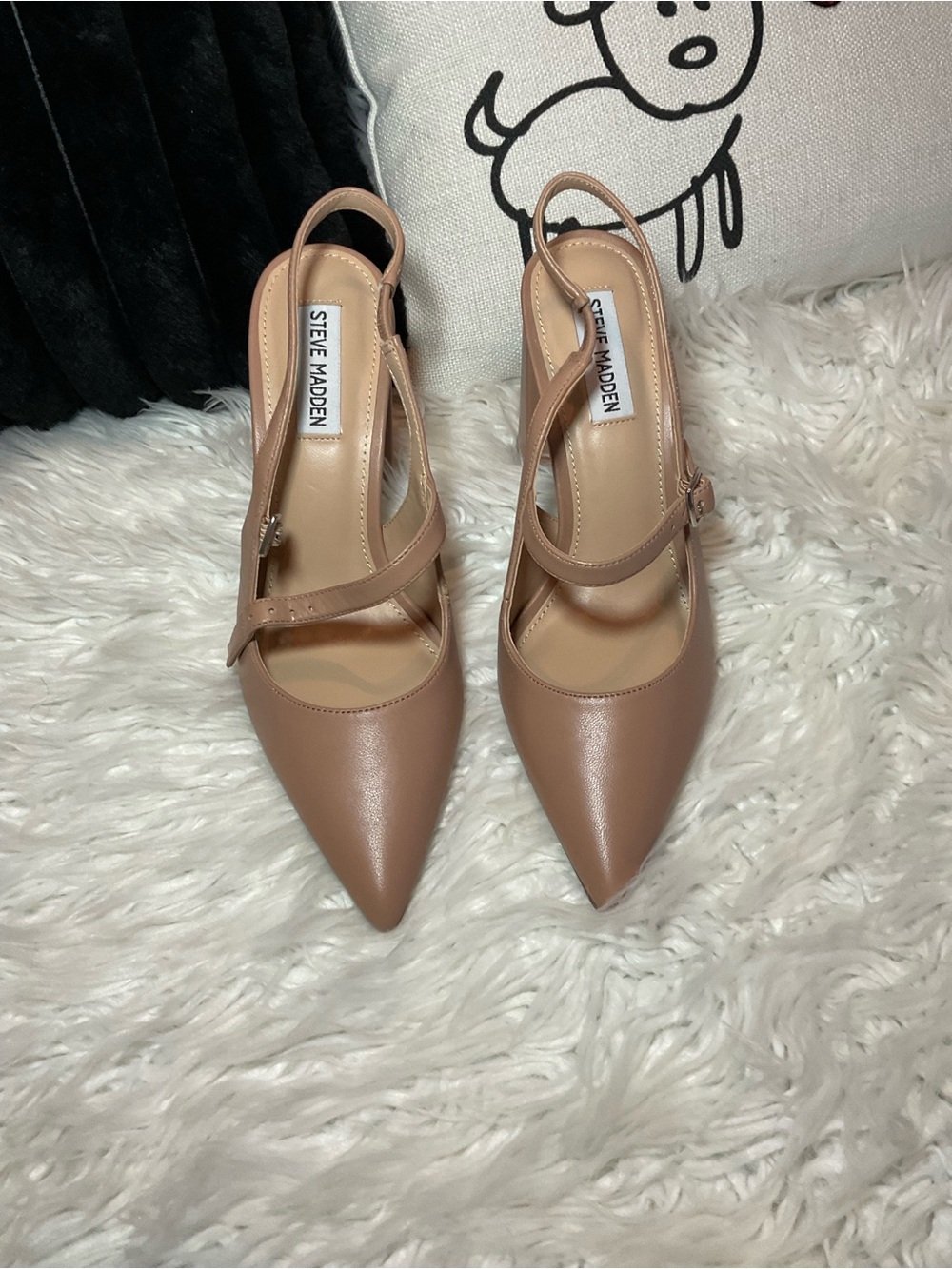 Steve Madden Nude/Tan Pointed-Toe Slingback Pumps